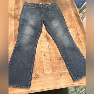 Levi’s 515 Boot Cut Jeans. Women’s Sz 14. Casual | Classic | Chic. EUC